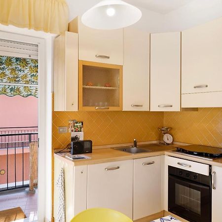 Appartement Attico Cielo E Mare à Spotorno Extérieur photo